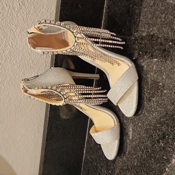 Jessica Simpson - Picture 2 of 2